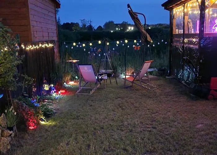 Mobile - Holenderski Przytulny, Wyposazony Z Ogrodzona Dzialka